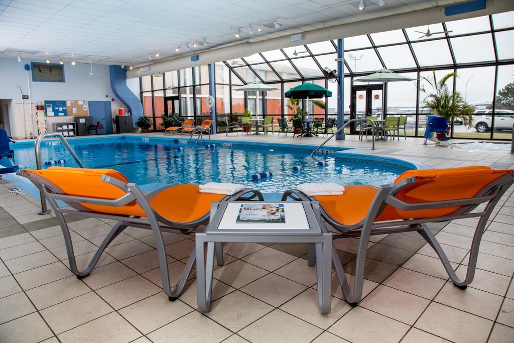 Ramada Plaza Rochester Airport Exteriör bild