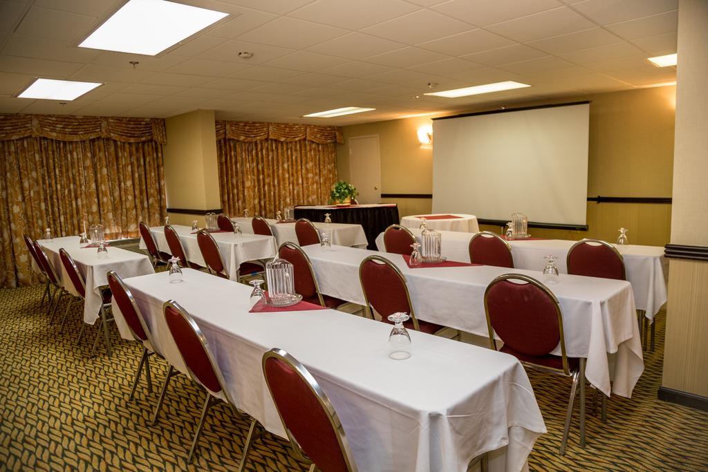 Ramada Plaza Rochester Airport Exteriör bild
