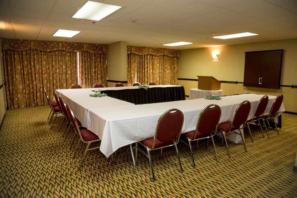 Ramada Plaza Rochester Airport Exteriör bild
