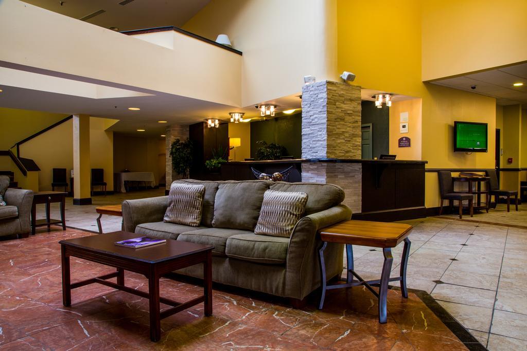 Ramada Plaza Rochester Airport Exteriör bild